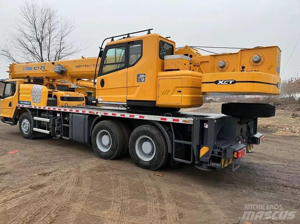 XCMG XCT 25 Allterrängkranar