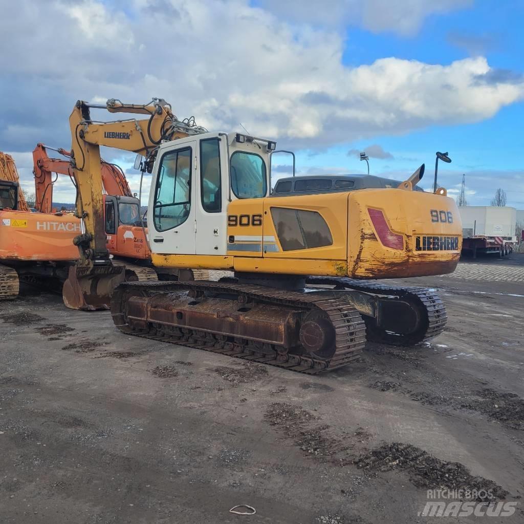 Liebherr R906 Bandgrävare
