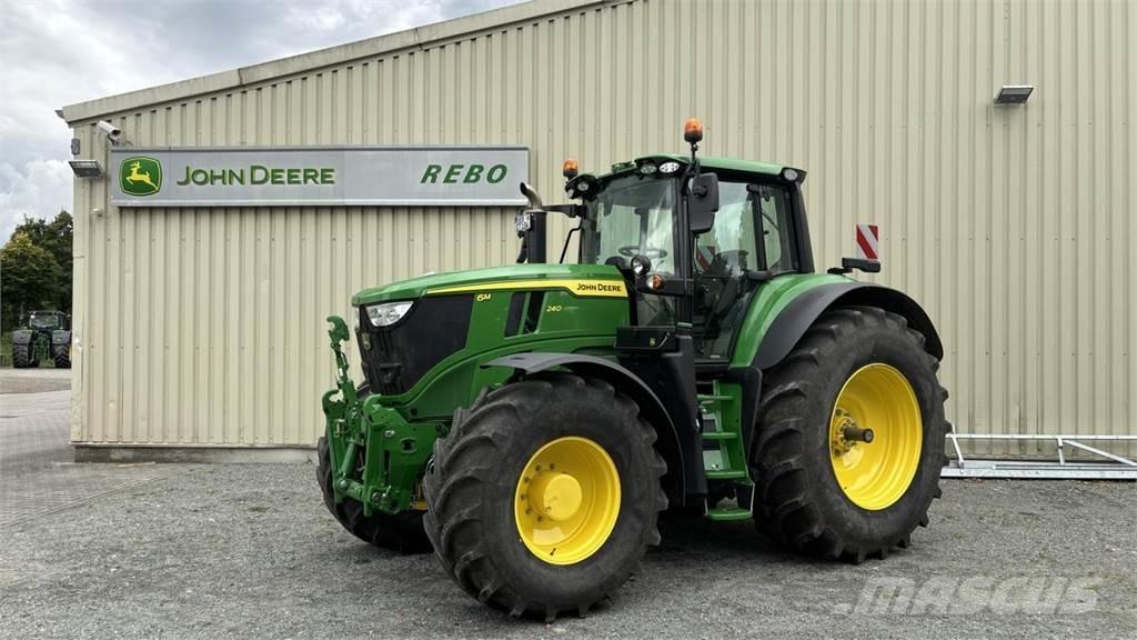 John Deere 6M240 Traktorer