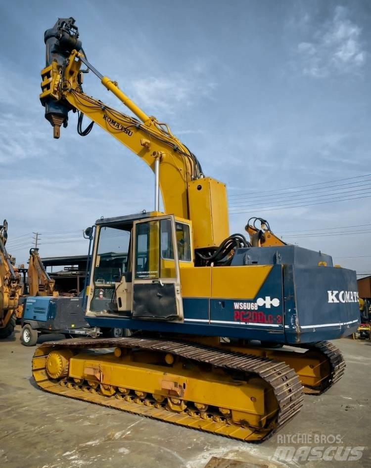 Komatsu PC 200 LC-3 Bandgrävare