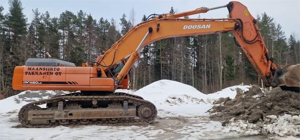 Doosan DX 480 LC Bandgrävare