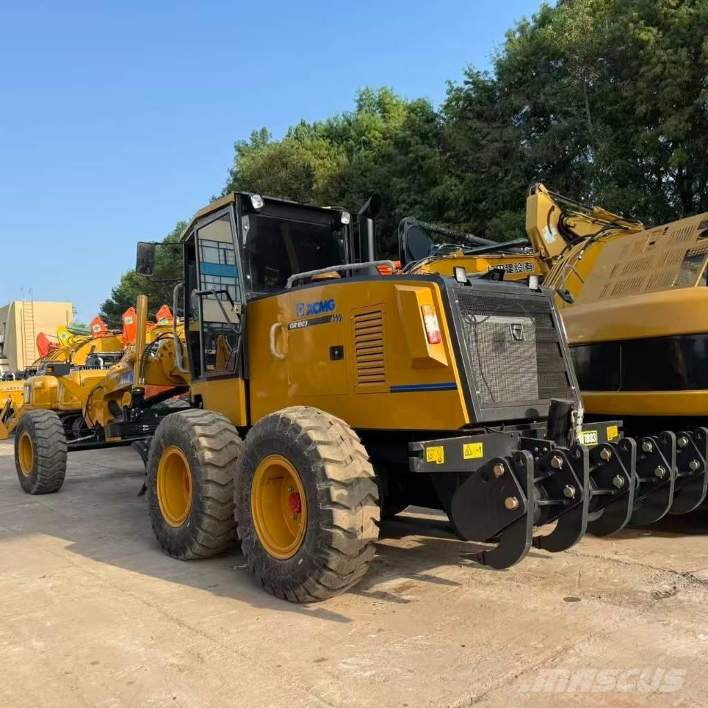 XCMG GR 1803 Väghyvlar