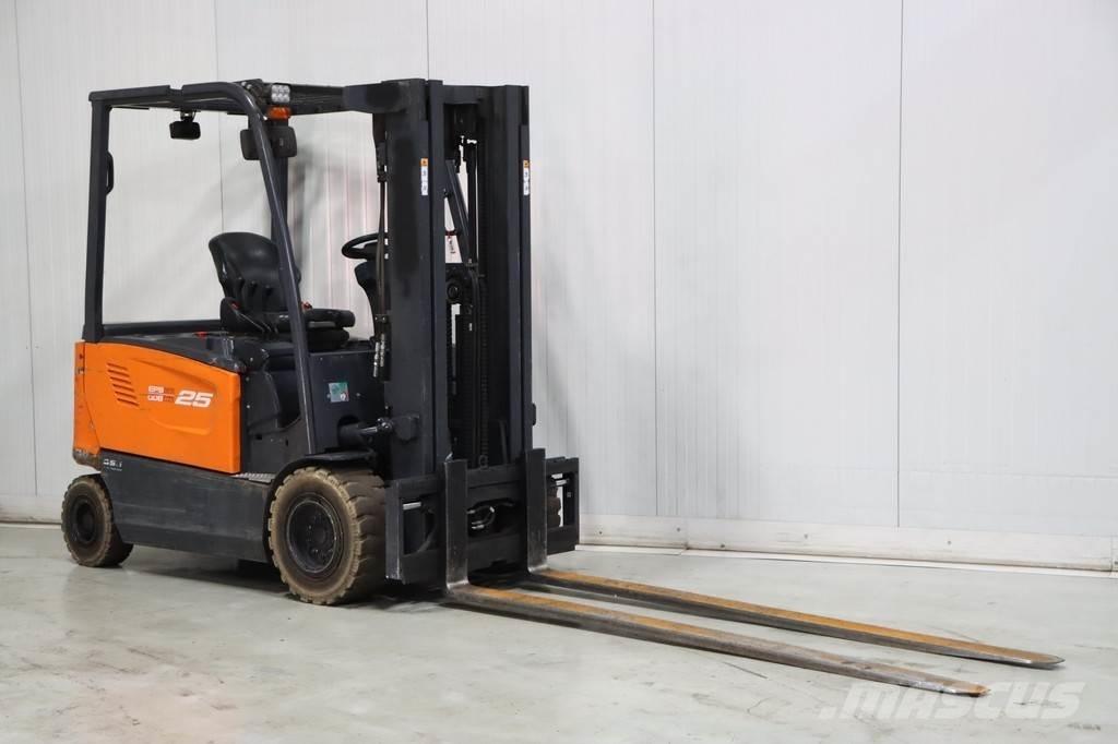 Doosan B25X-7 Elmotviktstruckar