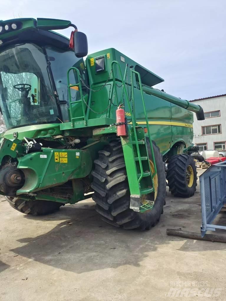John Deere S660 Skördetröskor