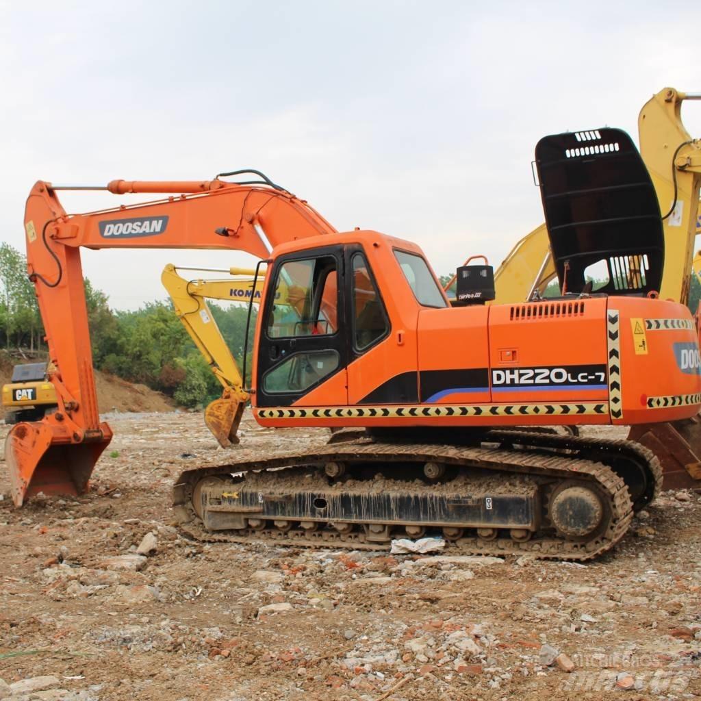 Doosan 220 LC-7 Bandgrävare