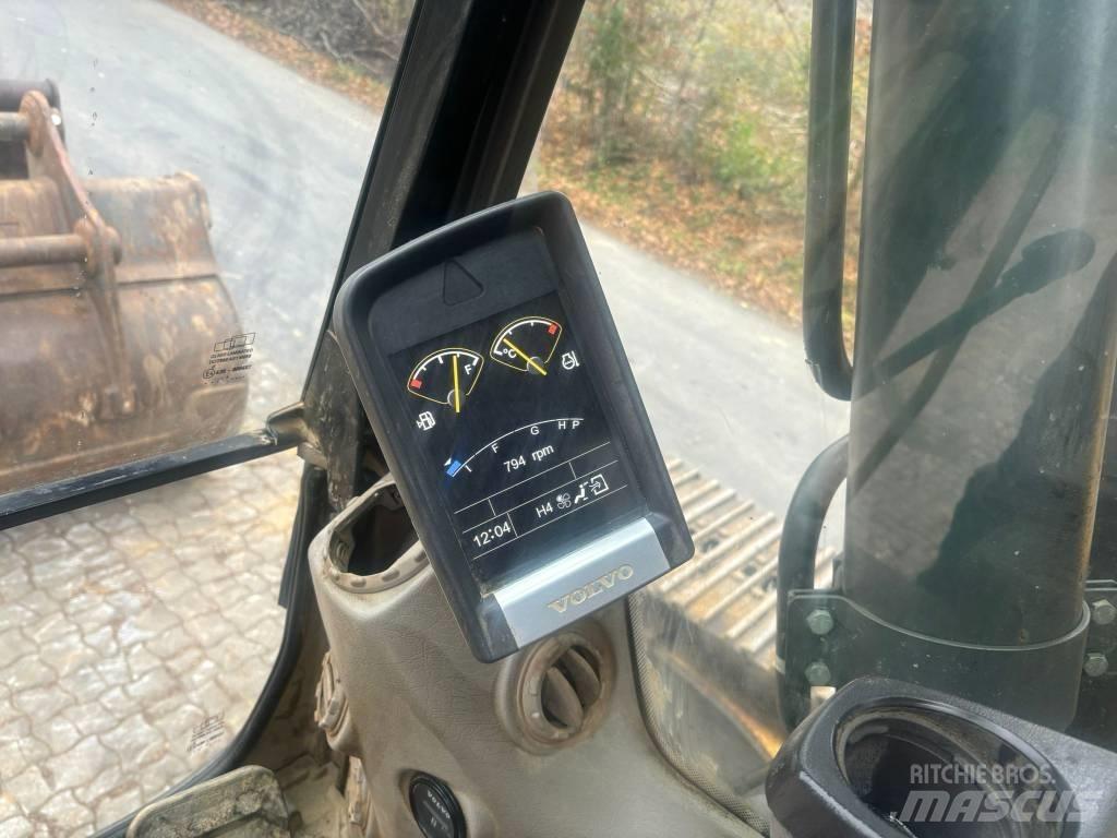 Volvo EC 220 DL Bandgrävare
