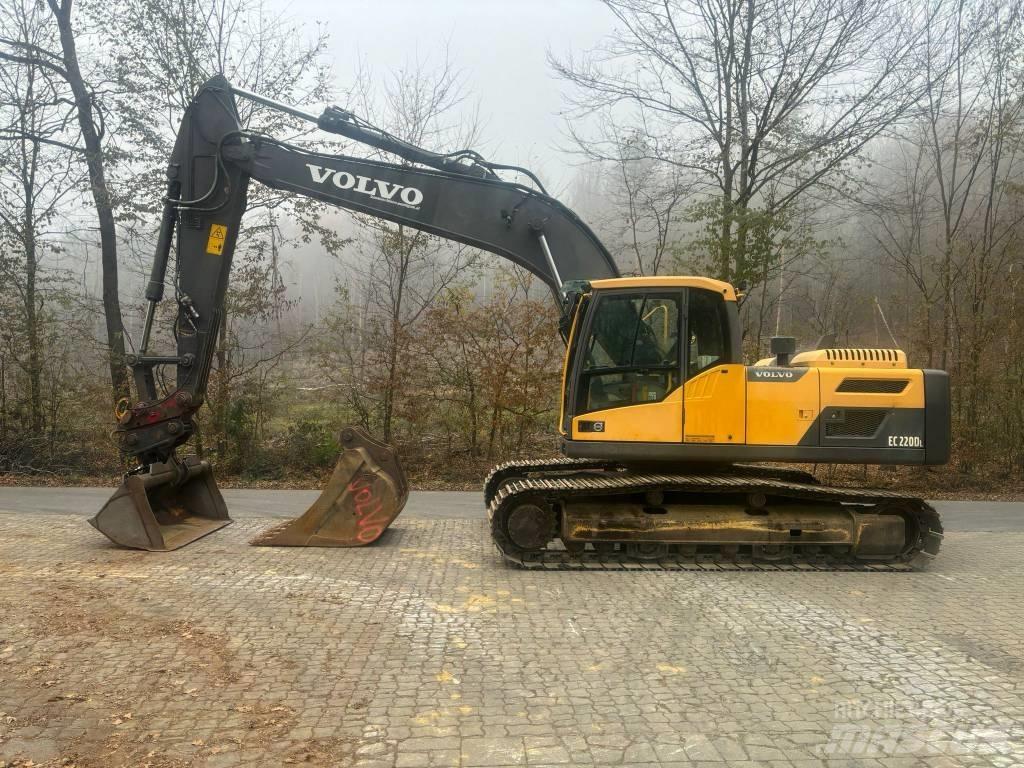 Volvo EC 220 DL Bandgrävare