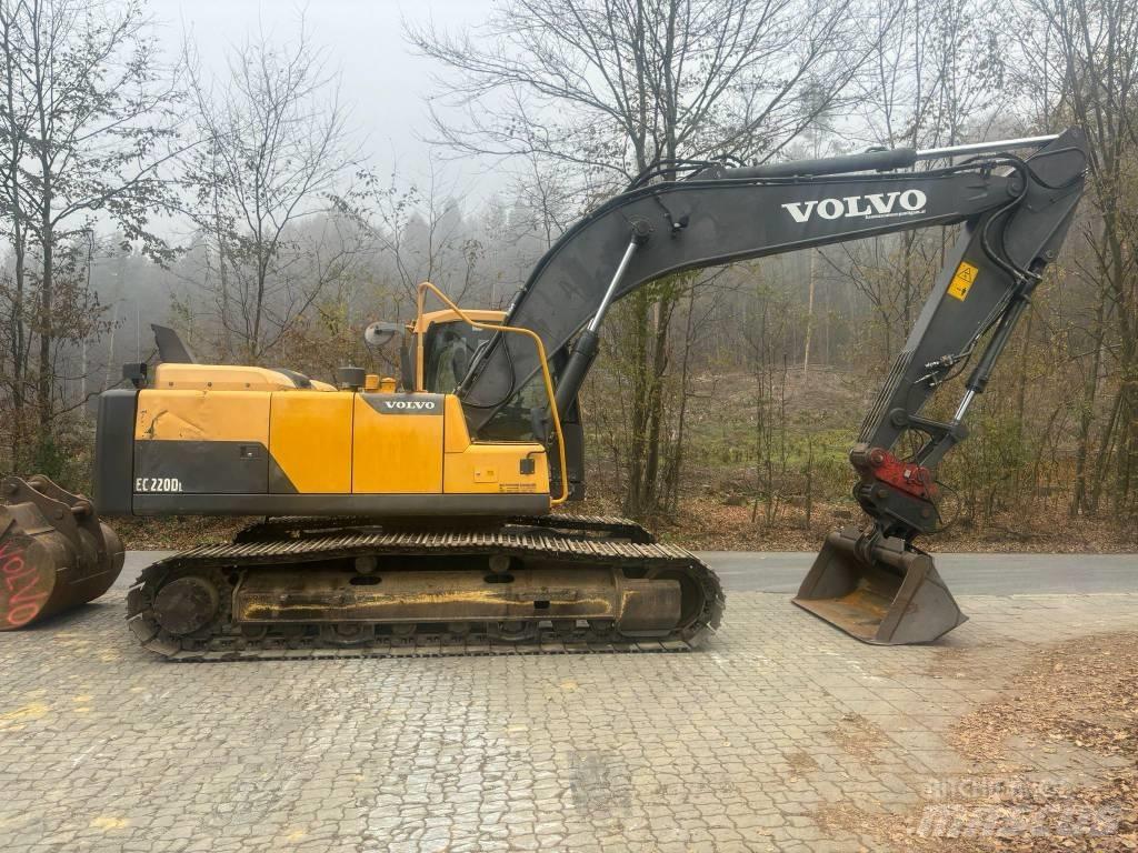 Volvo EC 220 DL Bandgrävare