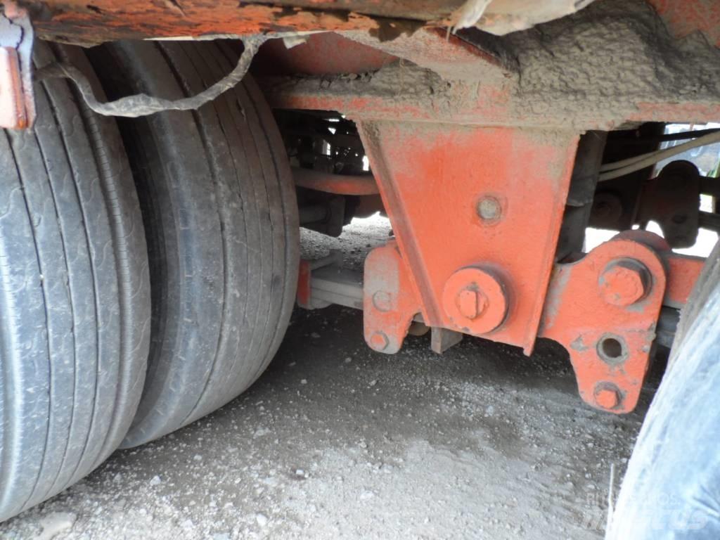 UMM RJ 40 Låg lastande semi trailer