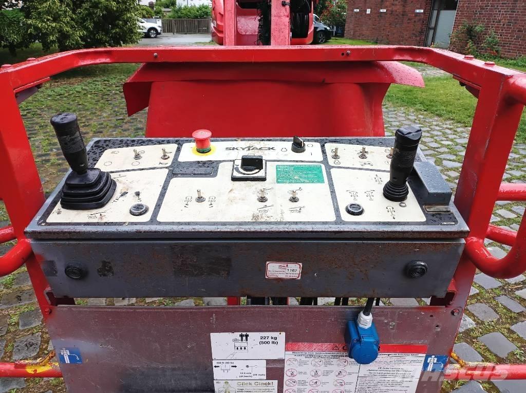 SkyJack SJ 66 T Teleskop bomliftar