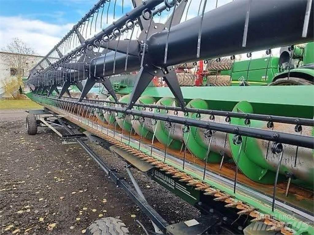 John Deere S 685 i Skördetröskor