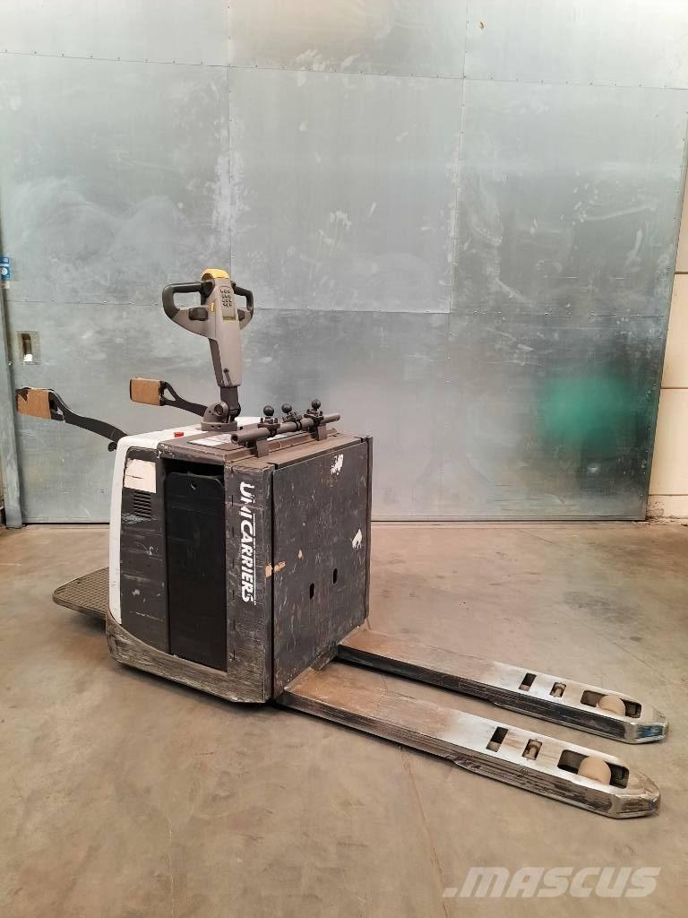 UniCarriers 200PMR Låglyftare med plattform