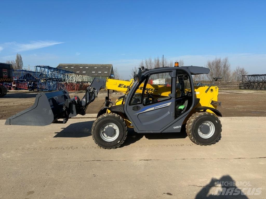 Eurotrac TH 25.6 Teleskoplastare