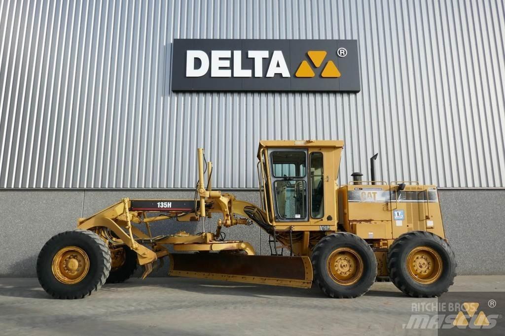 CAT 135H Väghyvlar