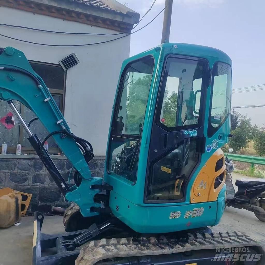 Kubota U 30 Minigrävare < 7t
