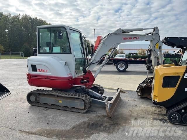 Takeuchi TB235 Minigrävare < 7t