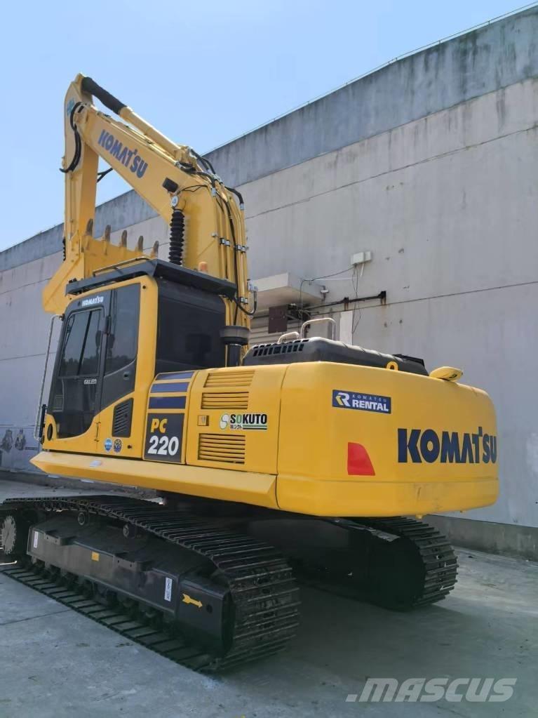 Komatsu PC220-8 Bandgrävare