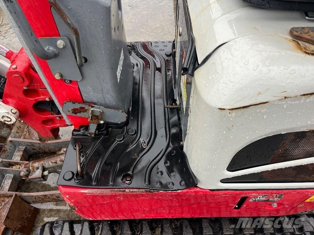 Takeuchi TB 210 R Minigrävare < 7t