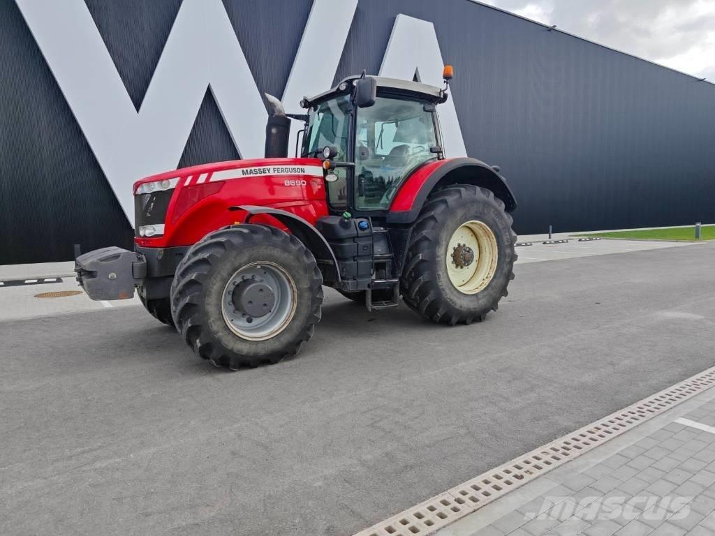 Massey Ferguson 8690 Traktorer