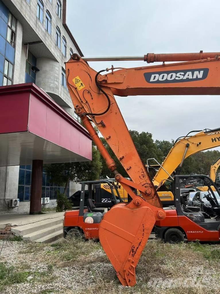 Doosan DH 210 W-7 Hjulgrävare