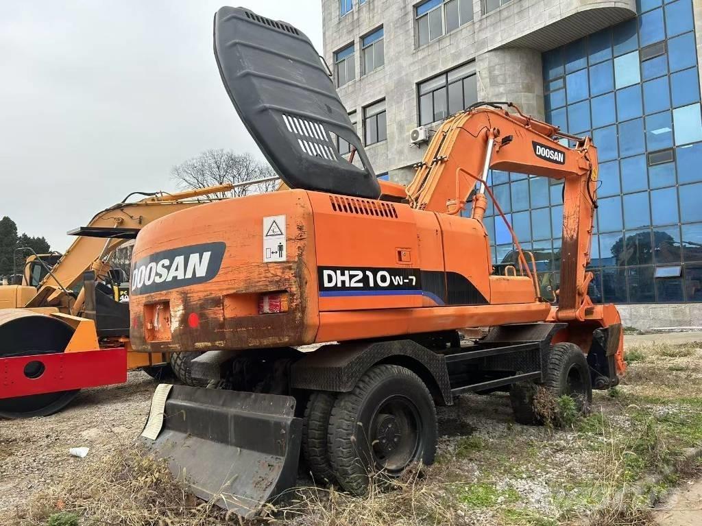 Doosan DH 210 W-7 Hjulgrävare
