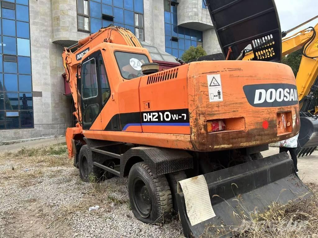 Doosan DH 210 W-7 Hjulgrävare