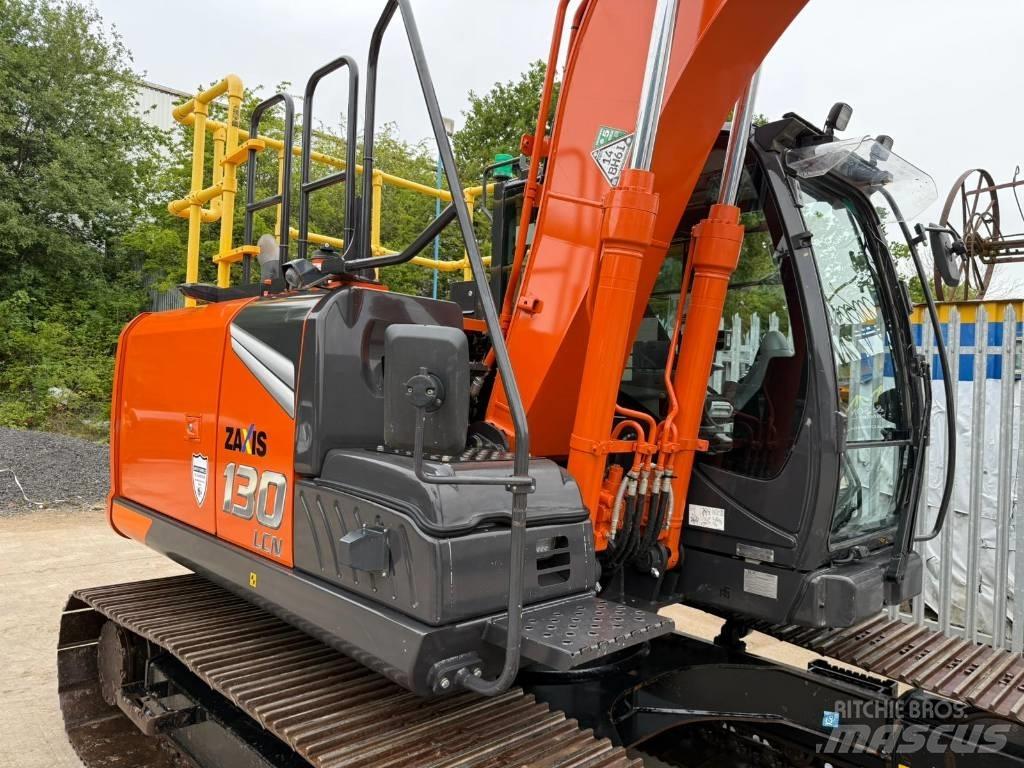 Hitachi ZX130-7 Bandgrävare