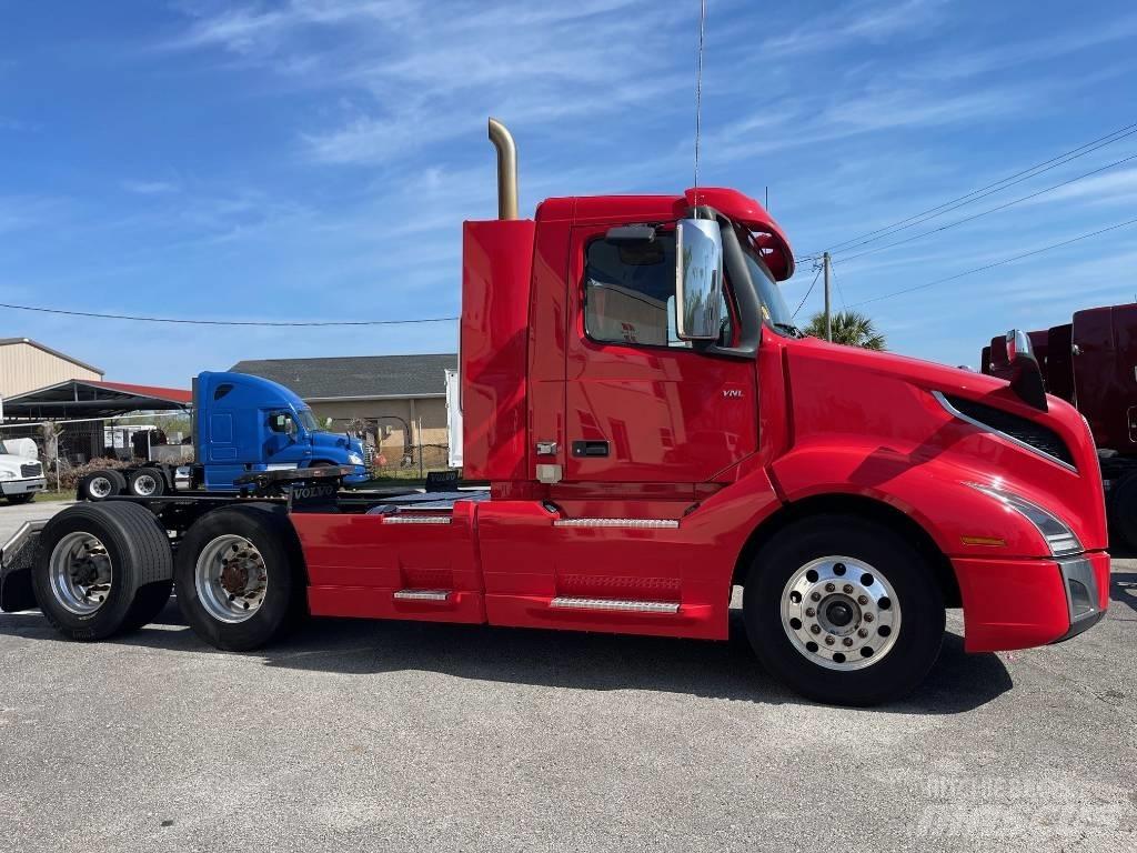 Volvo VNL64T300 Dragbilar