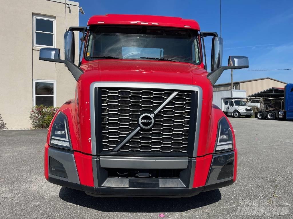 Volvo VNL64T300 Dragbilar
