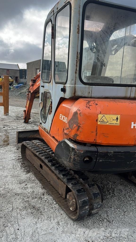 Hitachi Ex30-1 Minigrävare < 7t