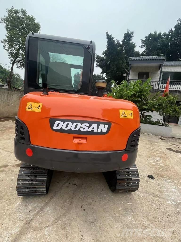 Doosan DH 60-7 Minigrävare < 7t