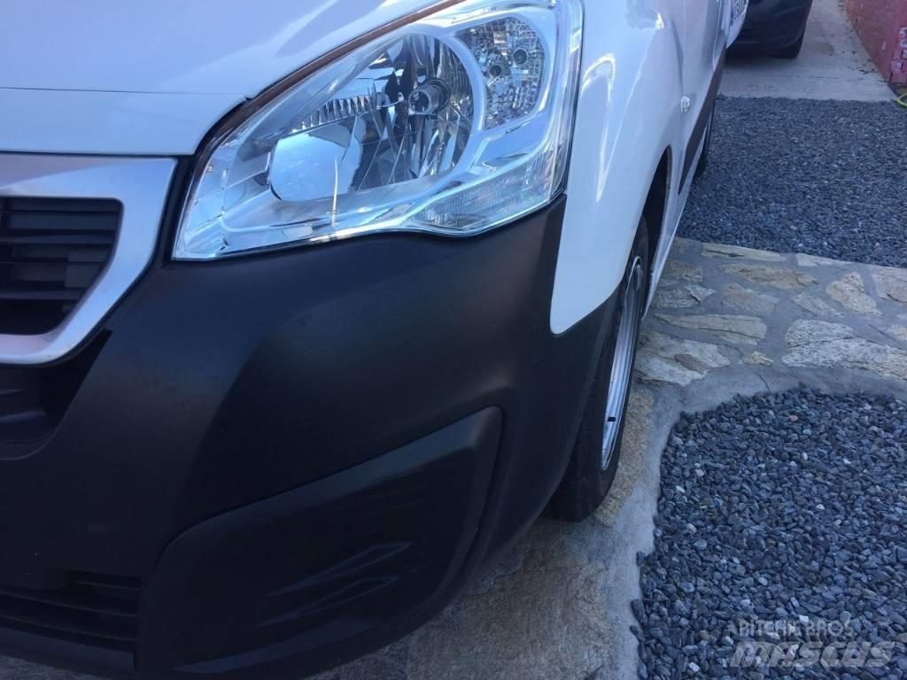 Peugeot Partner Lätta skåpbilar