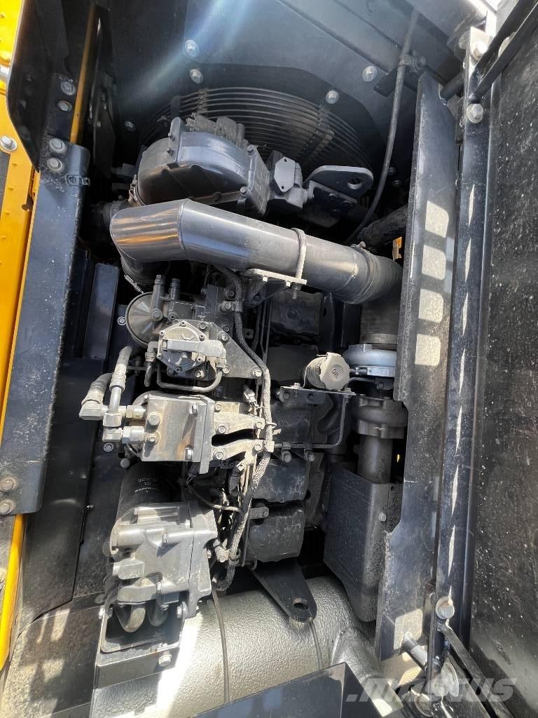 Komatsu PC 450-8 Bandgrävare