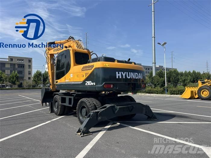 Hyundai R210W-9 Hjulgrävare