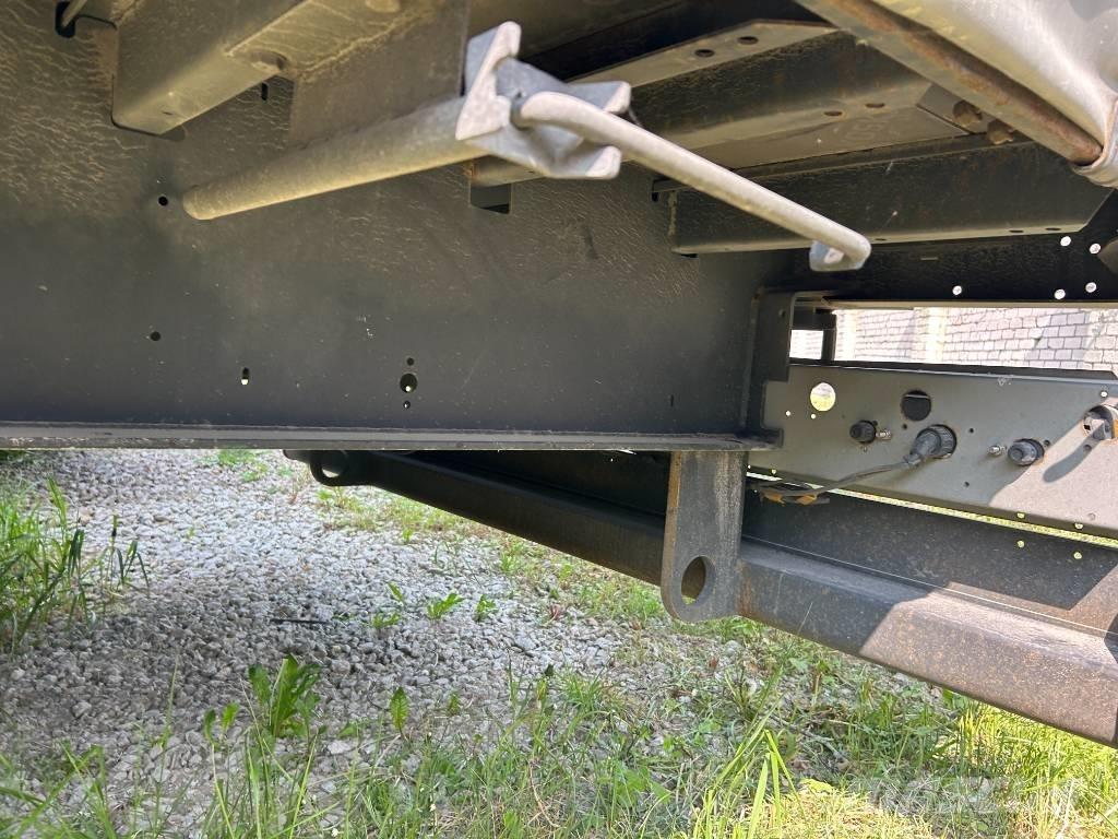 Kögel SN 24 Kapelltrailer