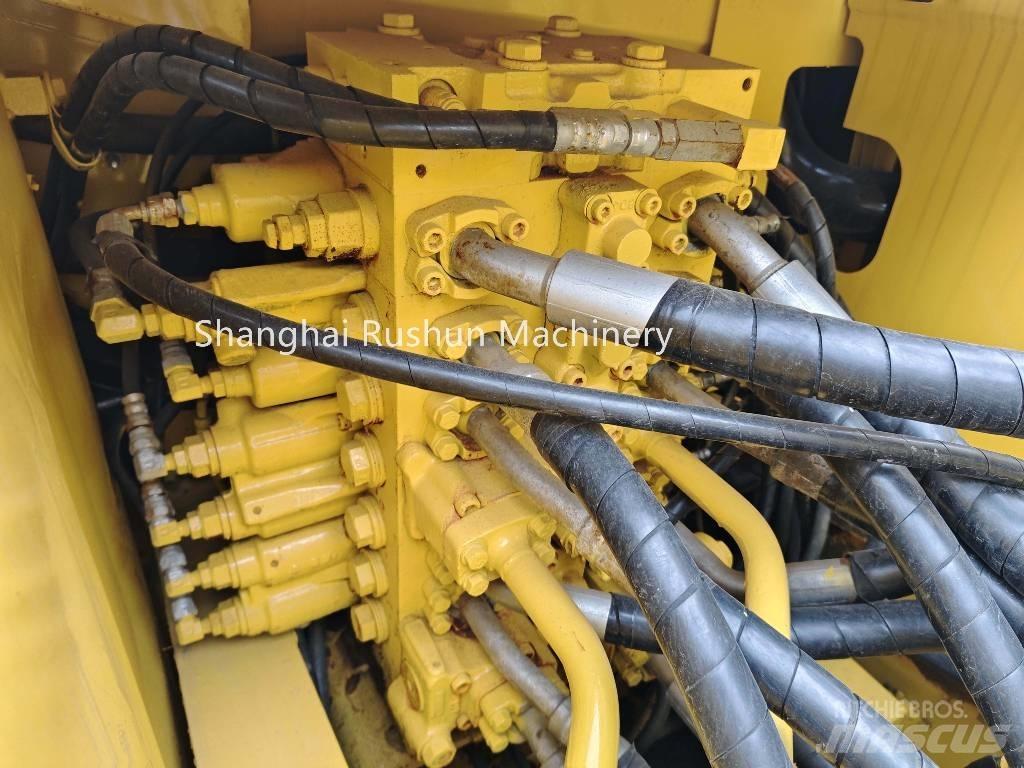 Komatsu PC210-8 Bandgrävare