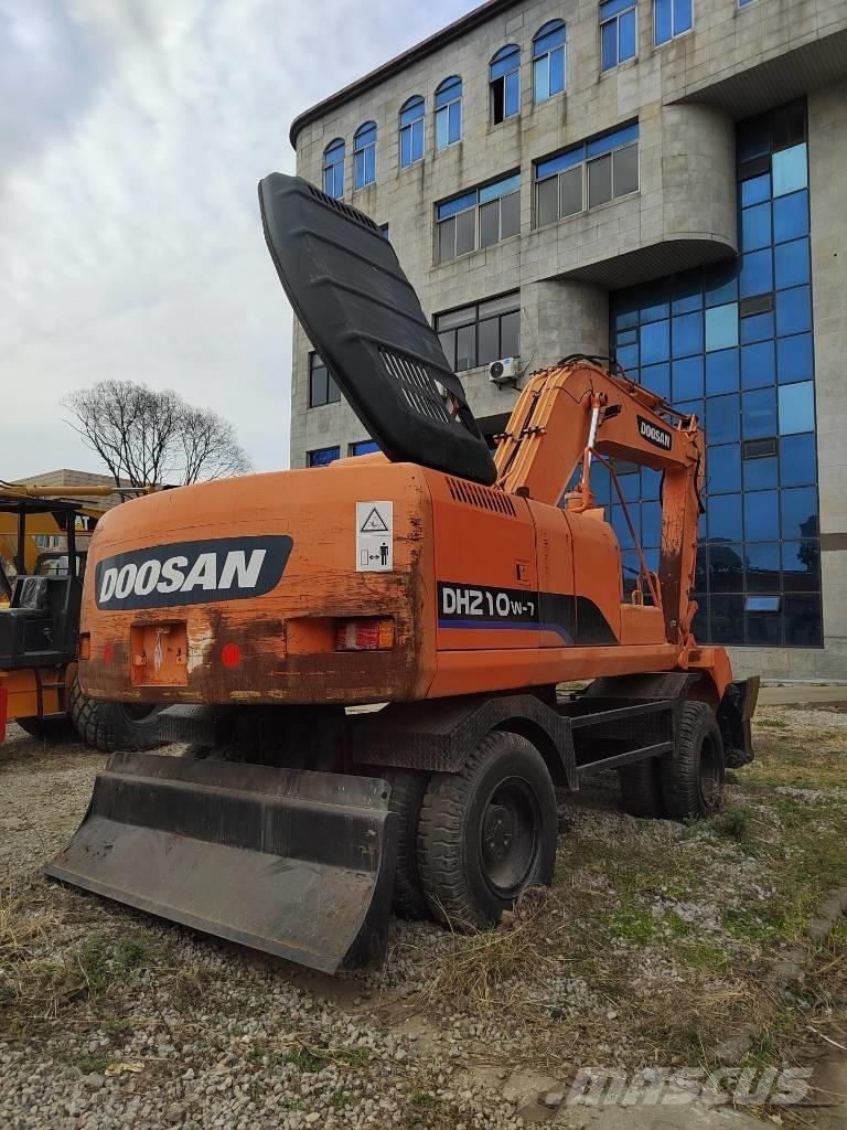Doosan DH 210 W-7 Hjulgrävare