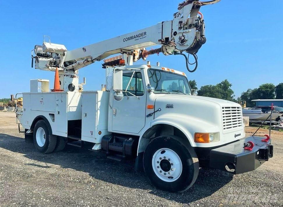 International 4700 Plogbilar