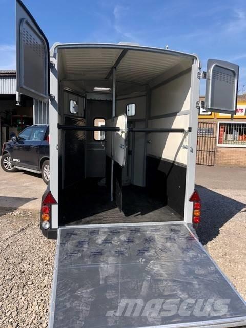 Ifor Williams HB511R Övriga vagnar