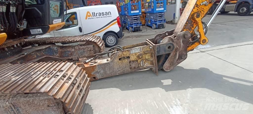 JCB JS 210 LC Bandgrävare