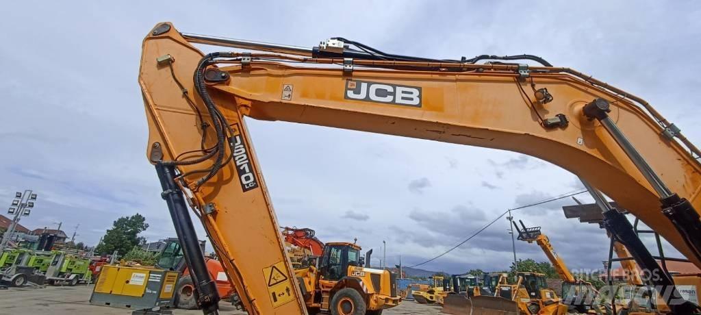 JCB JS 210 LC Bandgrävare