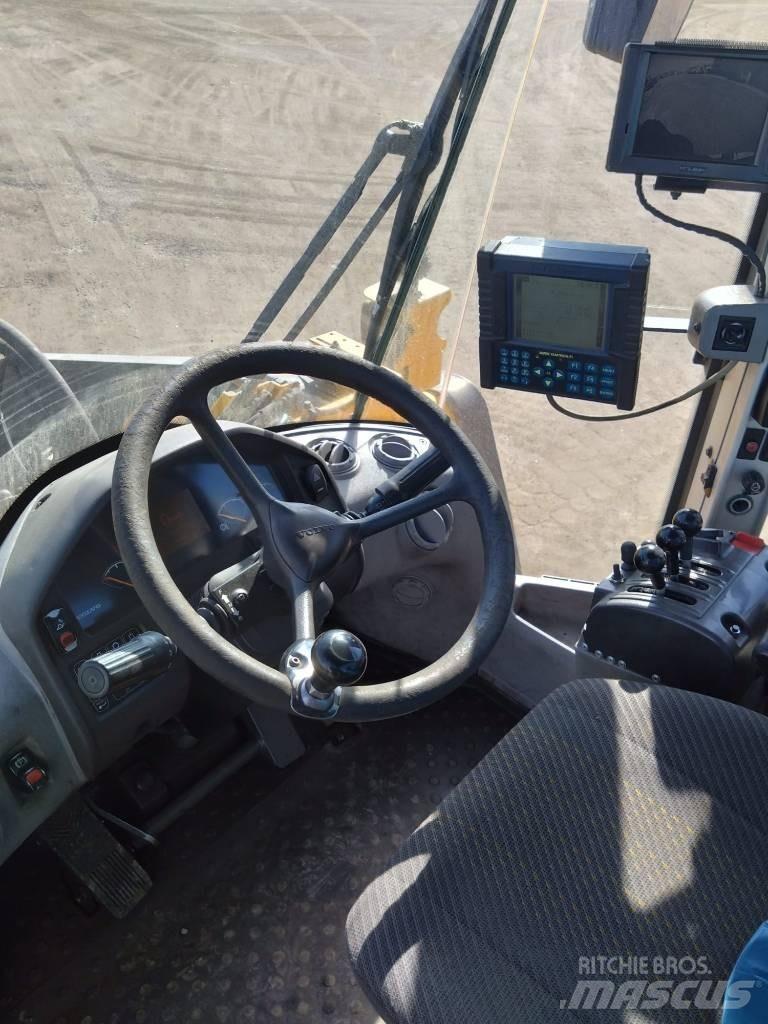 Volvo L 220 F Hjullastare