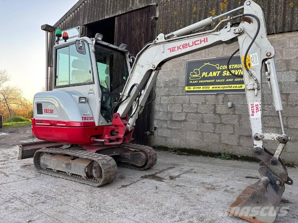 Takeuchi TB 230 Minigrävare < 7t