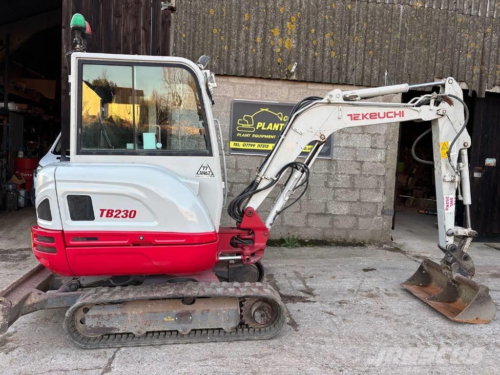 Takeuchi TB 230 Minigrävare < 7t