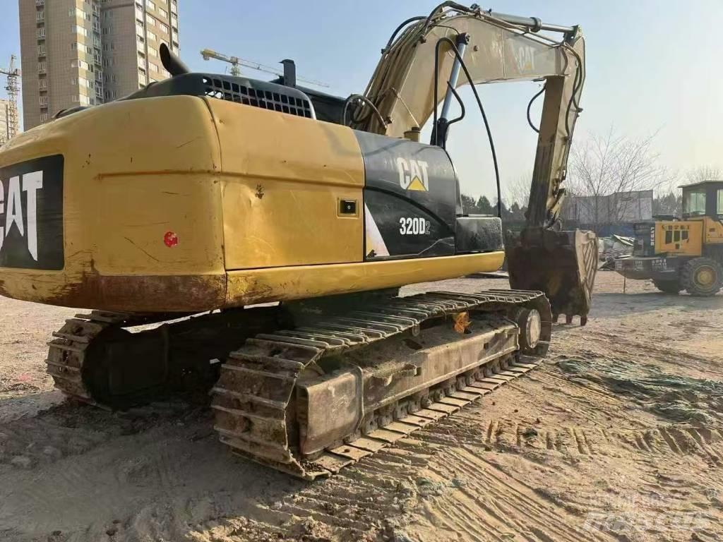 CAT 320 D2 Bandgrävare