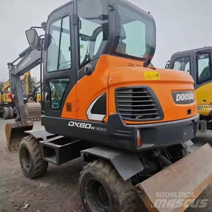 Doosan DX60W Hjulgrävare