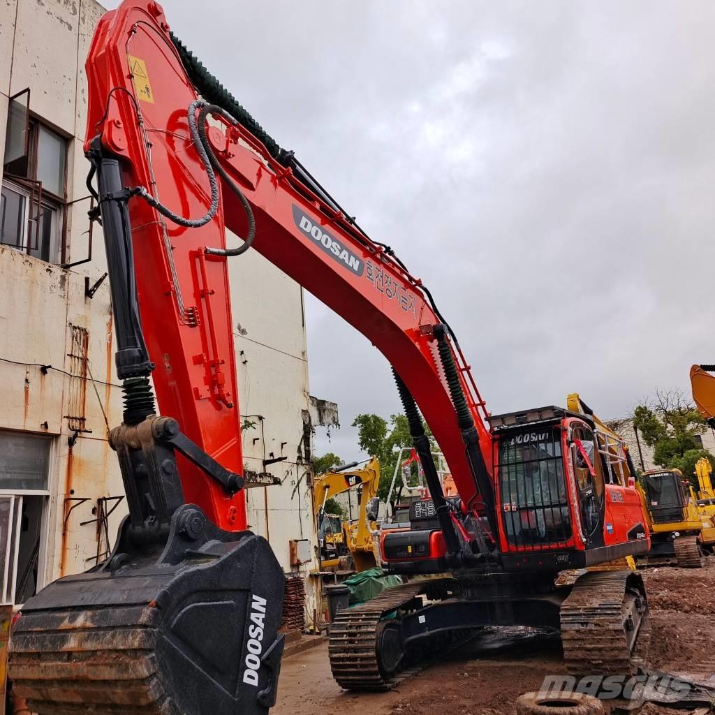 Doosan DX 340 LC Bandgrävare