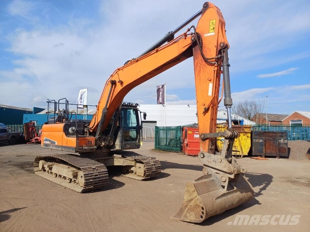 Develon DX225LC-5 Bandgrävare
