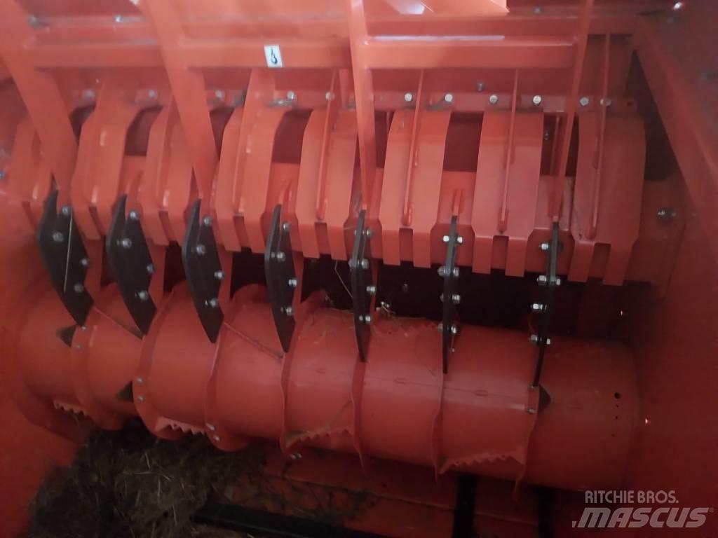 Kubota BC 1300 PRO Balsnittare, rivare och upprullare