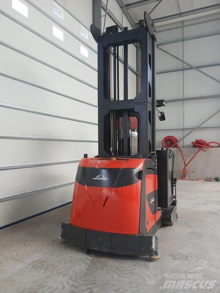 Linde K 10 Plocktruck, höglyftande